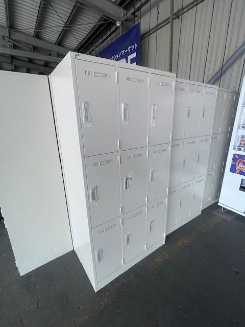 事務用品９人用ロッカーの買取（大阪市中央区）